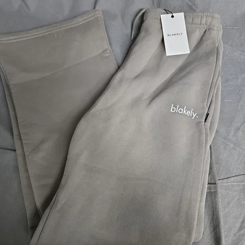 BLAKELY JOGGERS IN LIGHT GREEN - LARGE