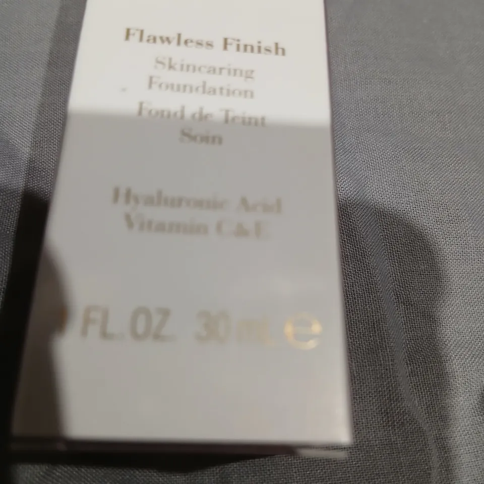 APPROXIMATELY 29 ELIZABETH ARDEN FLAWLESS FINISH SKINCARE FOUNDATION – 30 ML (1 FL OZ) – MAKE-UP