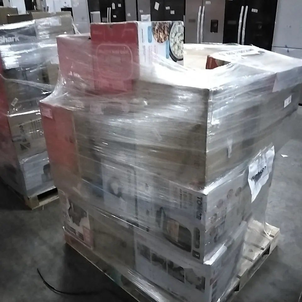 PALLET OF APPROXIMATELY 22 UNPROCESSED RAW RETURN HOUSEHOLD AND ELECTRICAL GOODS TO INCLUDE;