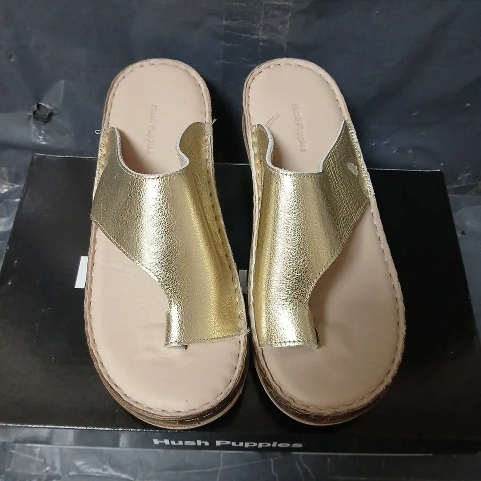 HUSH PUPPIES ELISSA TOE-POST SANDALS – GOLD, WOMEN’S UK7