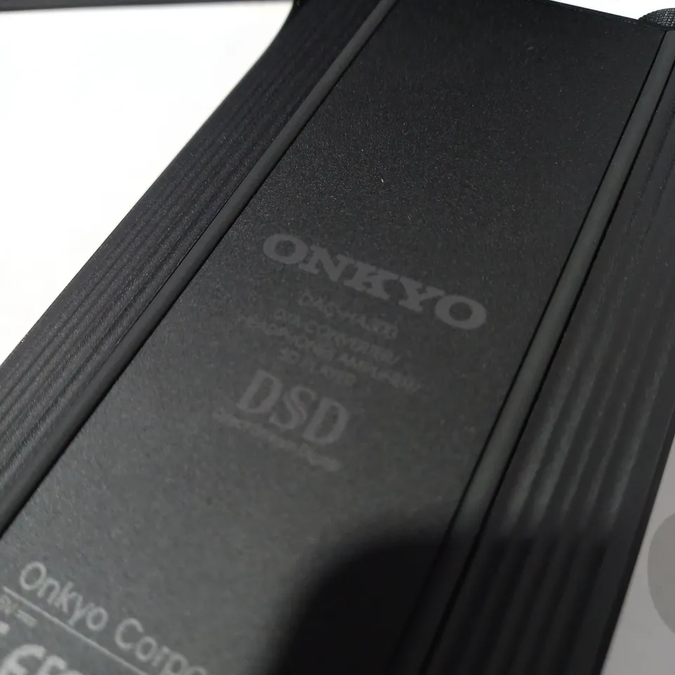 ONKYO D/A CONVERTER/HEADPHONES AMPLIFIER/SD AUDIO PLAYER