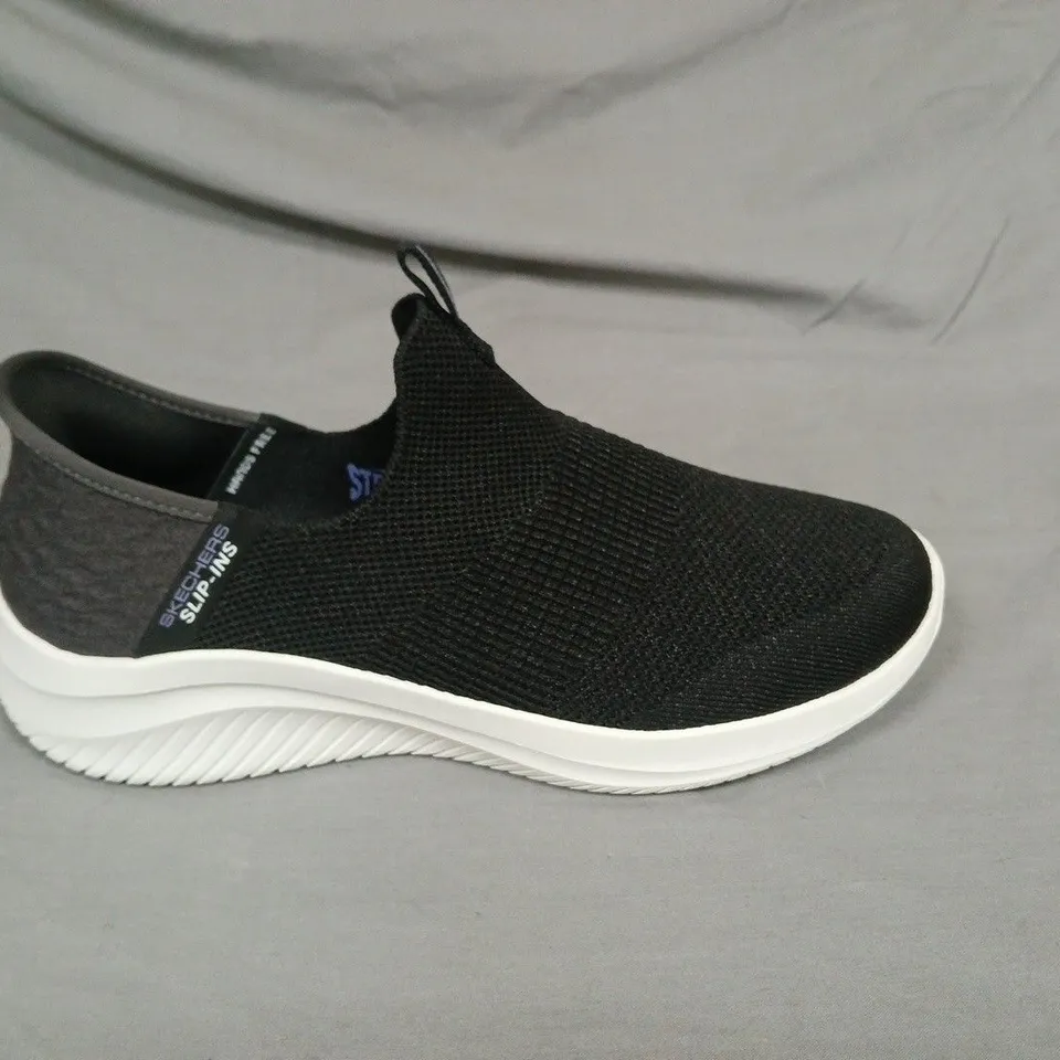 SKECHERS SLIP-INS BLACK KNIT SLIP-ON TRAINERS - UK 6.5