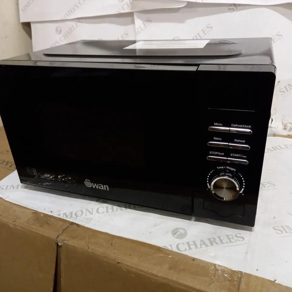 SWAN 700W MANUAL MICROWAVE - BLACK RRP £64