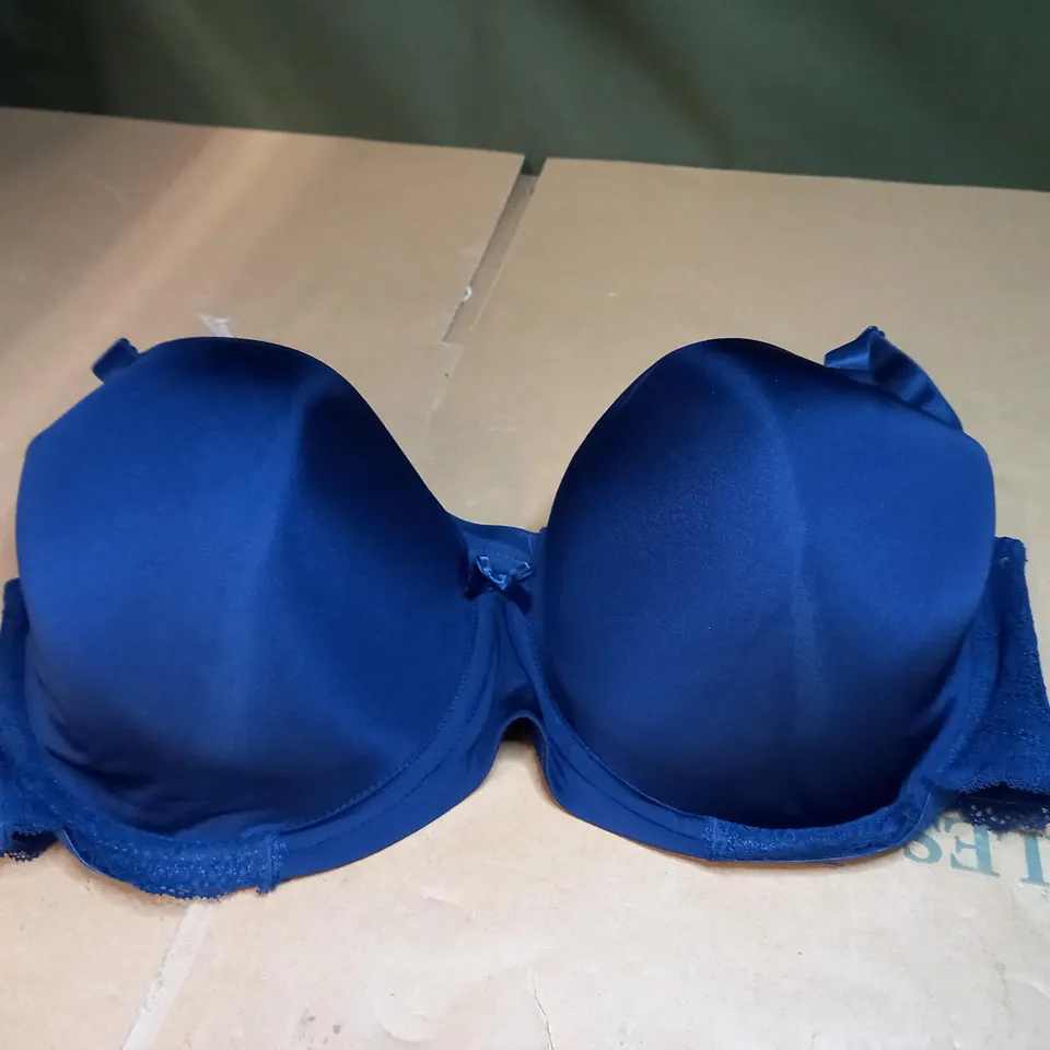 T-SHIRT BRA 40F