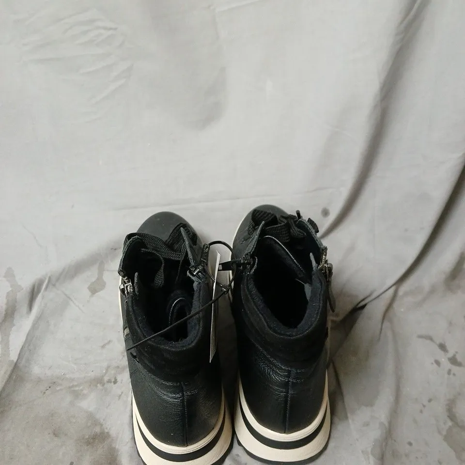 RIEKER BLACK LEATHER HIGH-TOP SNEAKERS WITH SIDE ZIP - SIZE 42