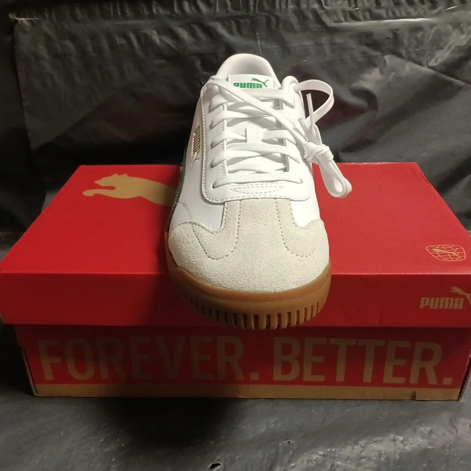 BOXED PAIR OF PUMA CLUB 5V5 SD TRAINERS IN WHITE/GREEN SIZE UK 10