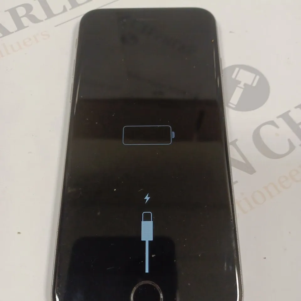 UNBOXED APPLE IPHONE S MOBILE PHONE - A1688
