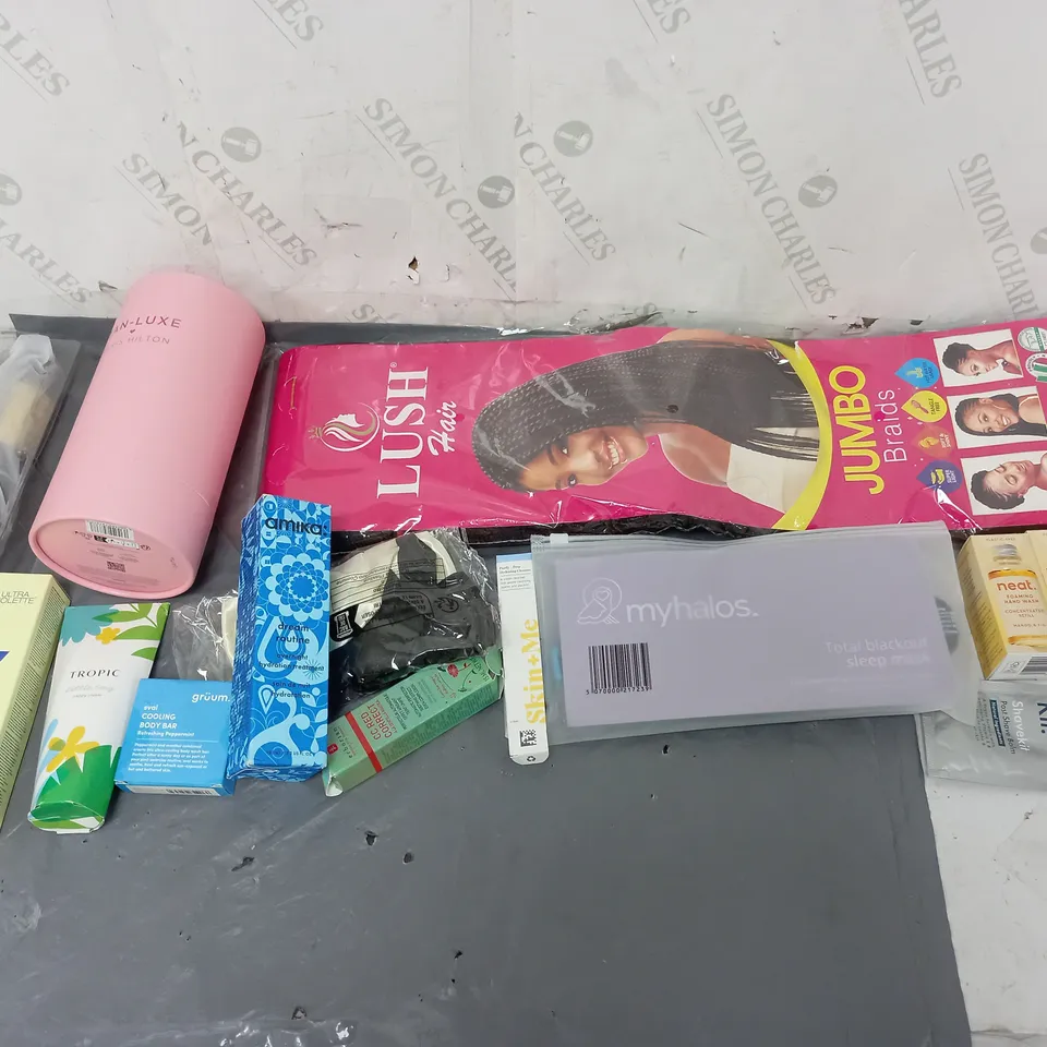 BOX OF APPROXIMATELY 12 ASSORTED COSMETIC ITEMS TO INCLUDE - TAN-LUXE PARIS HILTON - LUSH HAIR - TROPIC LITTLE EMY ETC. 