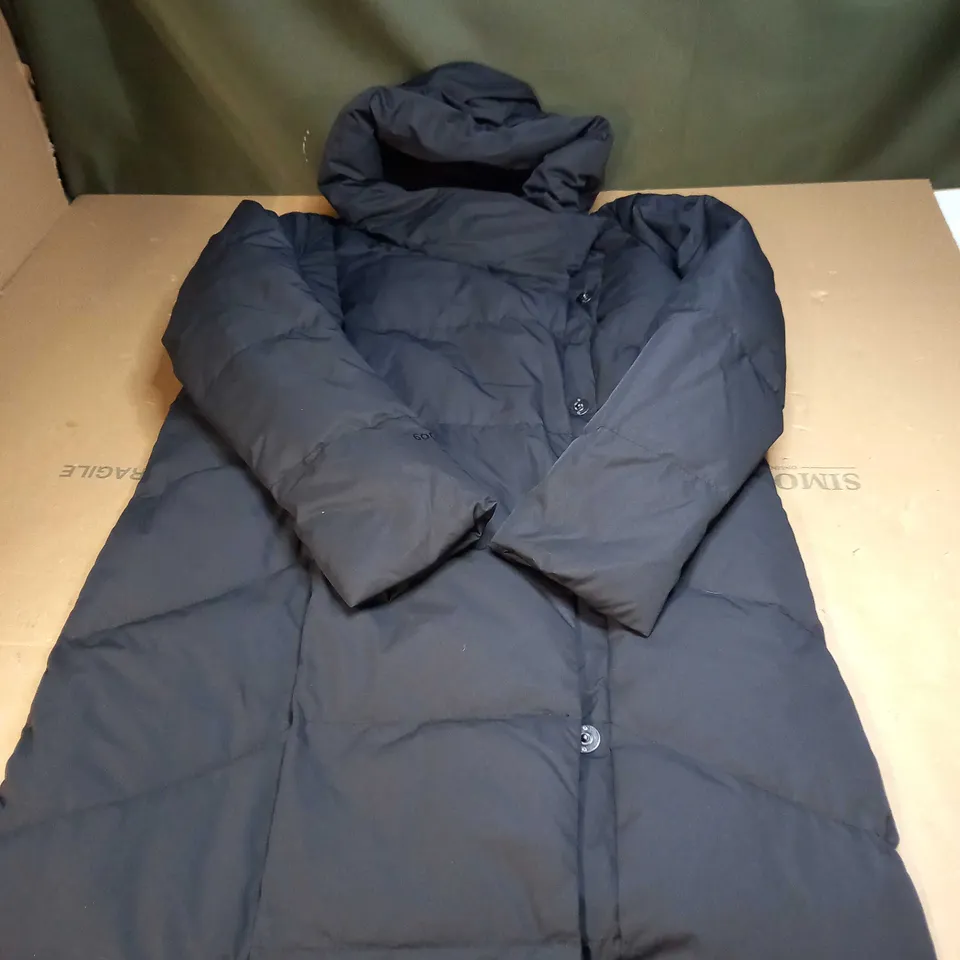 MOUNTAIN WAREHOUSE EXTREME PUFFA COAT SIZE UNSPECIFIED
