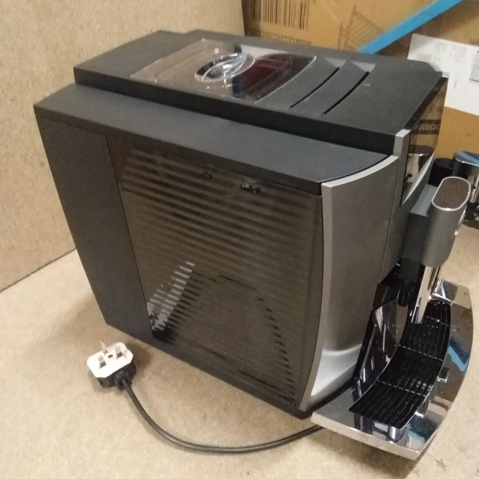 BOXED JURA E8 COFFEE MACHINE - INOX