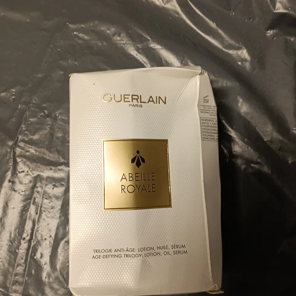 GUERLAIN ABEILLE ROYALE TRAVEL EXCLUSIVE COLLECTION (3-PIECE)