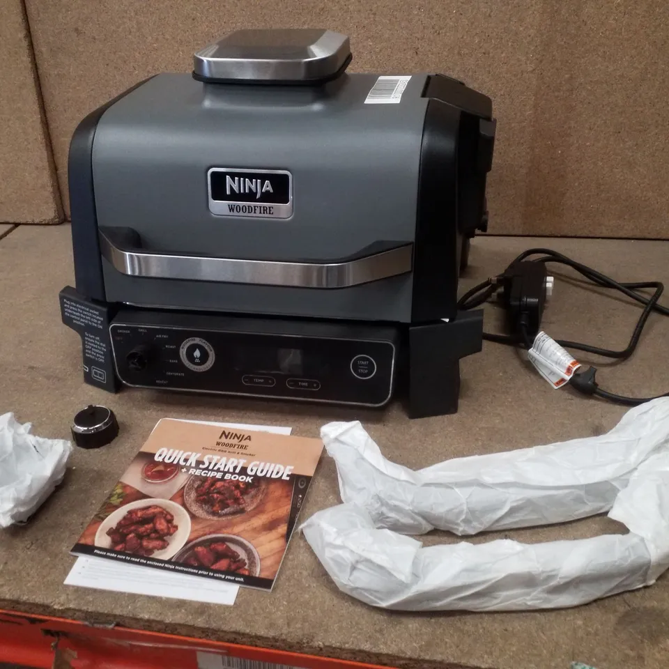BOXED NINJA WOODFIRE ELECTRIC BBQ GRILL & SMOKER