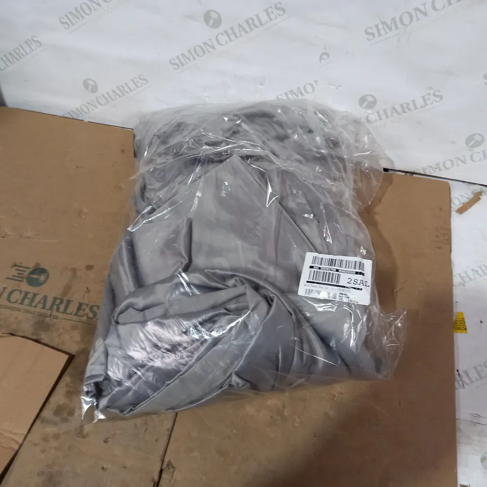 STELLA PINTUCK SILVER KINGSIZE DUVET SET RRP £59