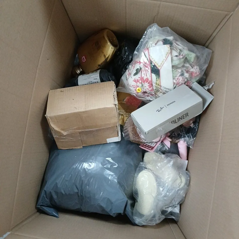 BOX OF APPROXIMATELY 14 ASSORTED ITEMS TO INCLUDE: HOTEL CHOCOLAT AND LUBE