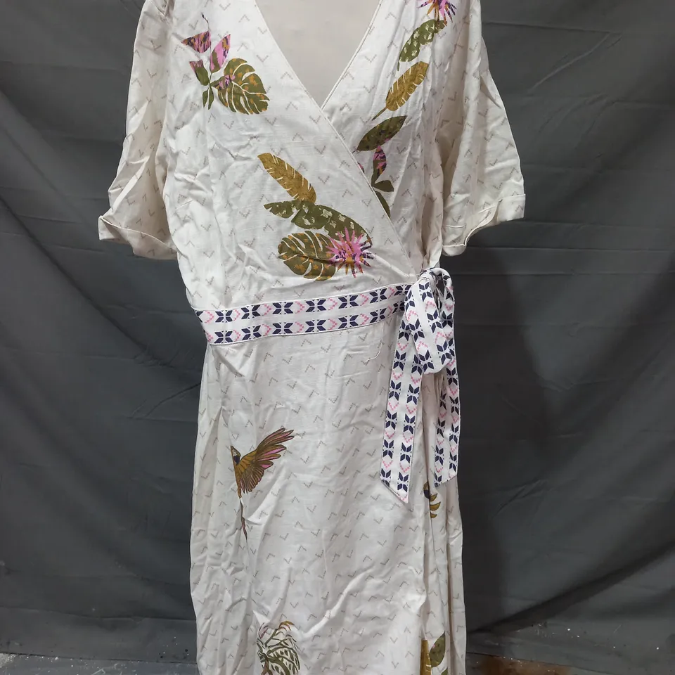 WHITE STUFF FELICITY DRESS IN IVORY MULTI SIZE 20