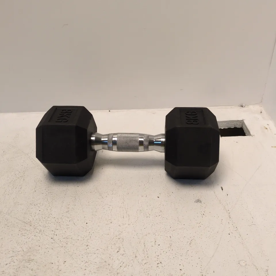 Dumbbell – 8kg hex dumbbell with knurled chrome handles