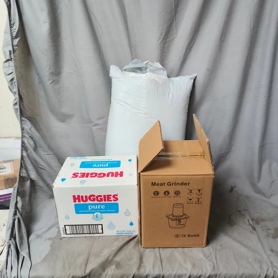 CAGE OF APPROXIMATELY 12 ASSORTED ITEMS TO INCLUDING MEAT GRINDER, DUVET, HUGGIES PURE WATER WIPES ETC