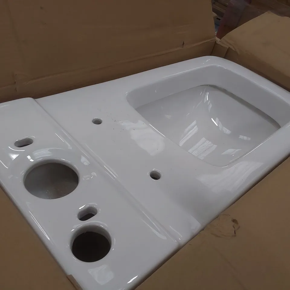 BOXED AURA WHITE CERAMIC CLOSE COUPLED WC - PAN ONLY