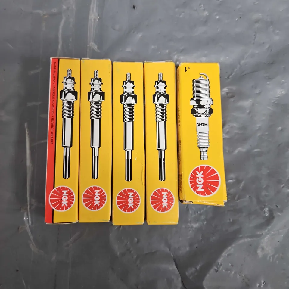 SET OF 4 NGK HEATING RODS AND 1 SPARK PLUG 