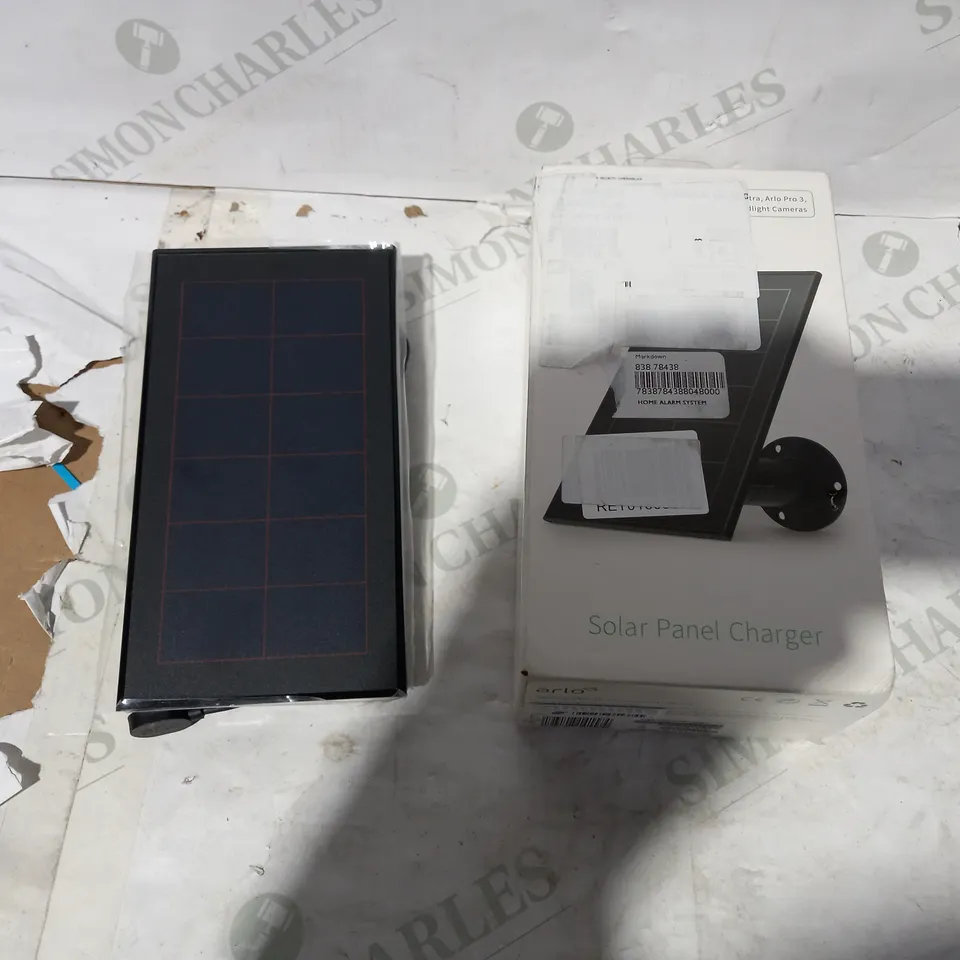 BOXED ARLO SOLAR PANEL CHARGER 