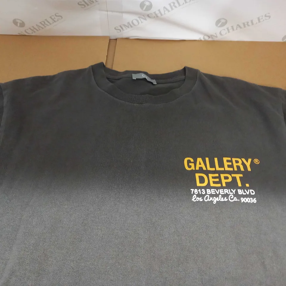 GALLERY DEPT T-SHIRT SIZE L