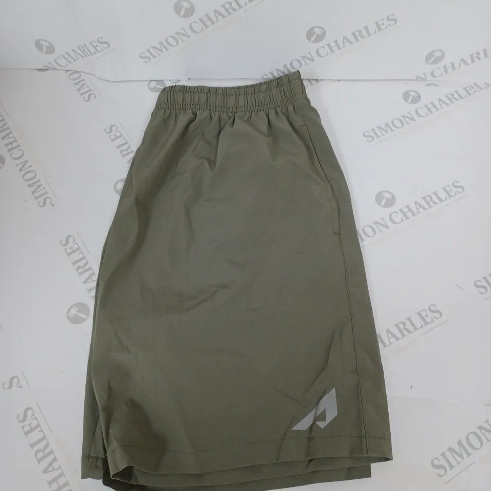 ACTIVE FAST DRY SHORTS SIZE M