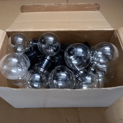 BOXED SET OF SOLAR STRING LIGHTS