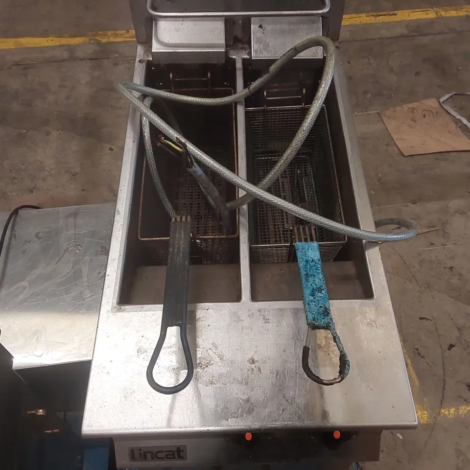 LINCAT COMMERCIAL FRYER