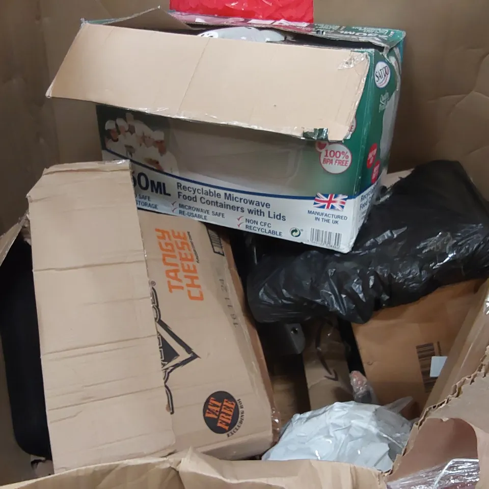 PALLET OF ASSORTED CONSUMER PRODUCTS TO INCLUDE: GARDEN CHAIR, SIDE TABLE, BED GUARD RAIL, BLINDS ECT