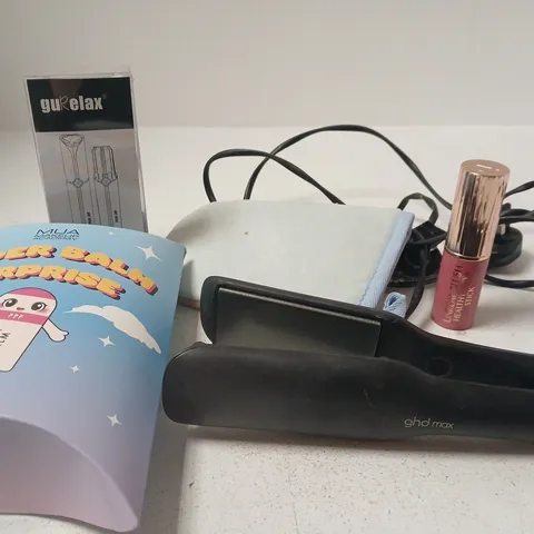 APPROX 12 ASSORTED BEAUTY PRODUCTS TO INCLUDE SUPERBALM SUPRISE, GHD STRAIGHTENERS, UNREAL BLUSH GLOW STICK, ETC