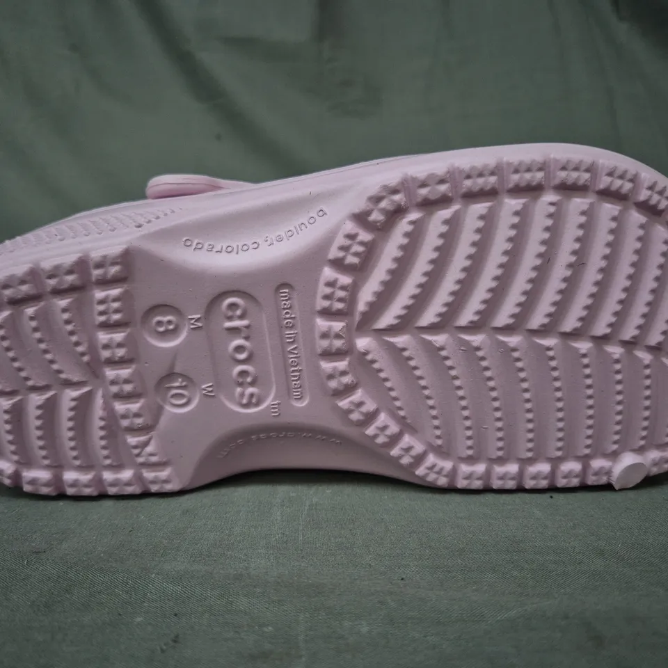 PAIR OF CROCS CLASSIC CLOGS IN PINK UK SIZE M7/W8