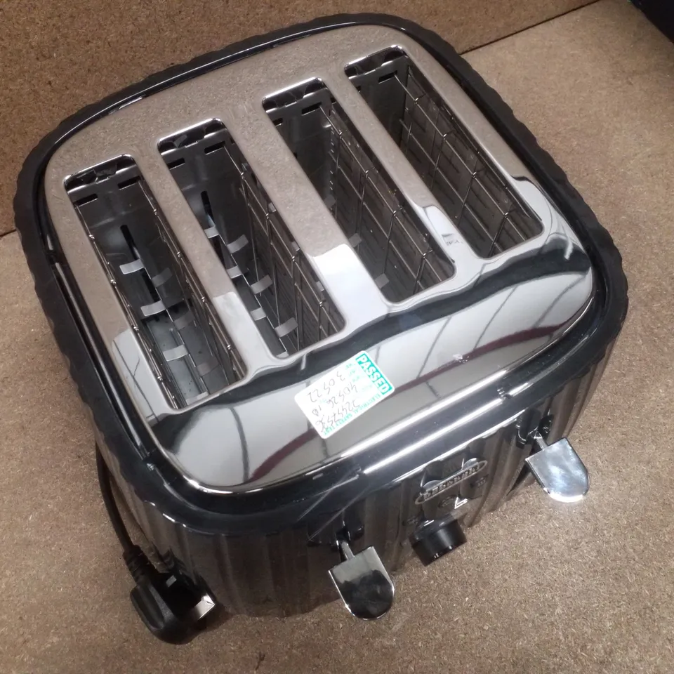 BOXED DĒLONGHI CTD4003.BK BALLERINA 4 SLICE TOASTER