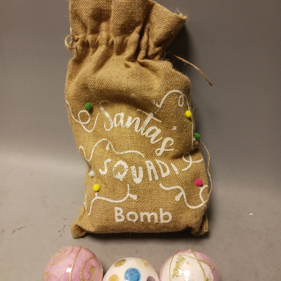 SANTA SQUAD BATH BOMB GIFT BAG 