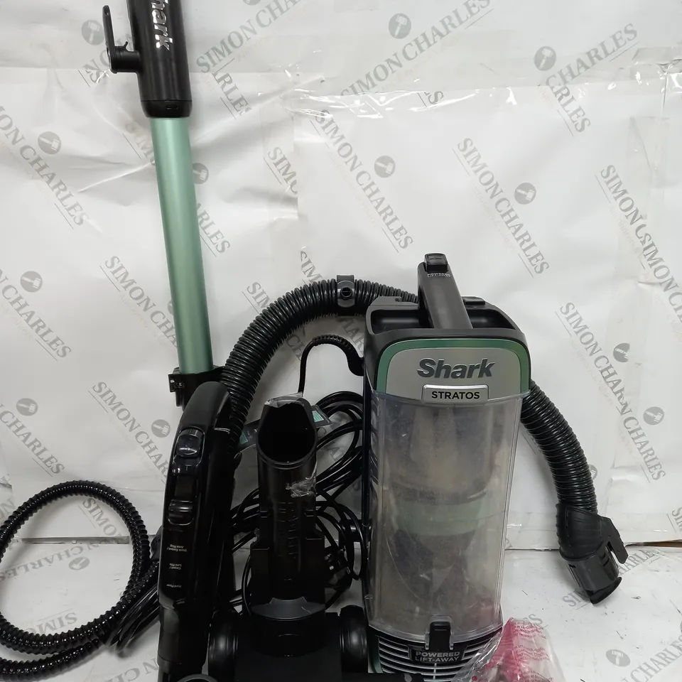 SHARK STRATOS UPRIGHT VACUUM CLEANER WITH PET-TOOL & CAR KIT NZ860UK - COLLECTION ONLY