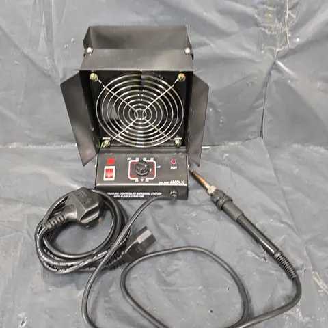 BOXED SOLMAX TEMPERATURE CONTROLLED SOLDERING STATION 