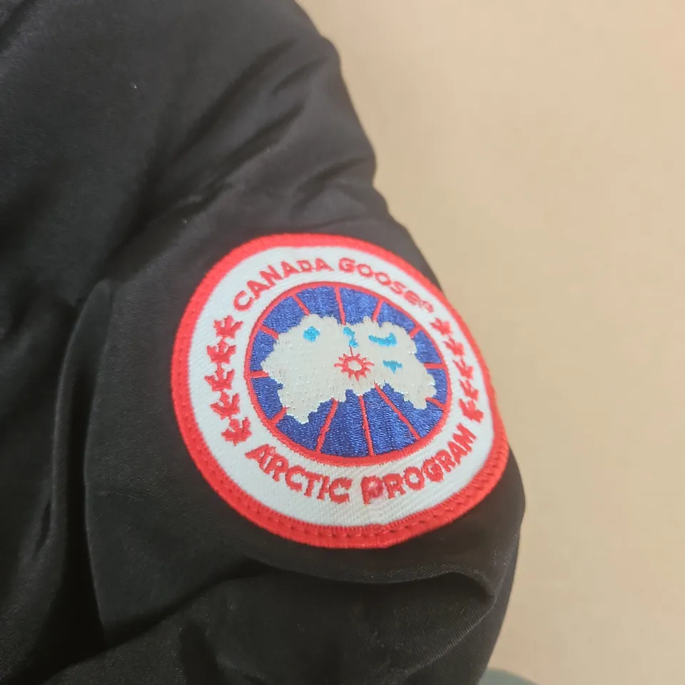 CANADA GOOSE ARCTIC PROGRAM PARKA - BLACK - SIZE UNSPECIFIED
