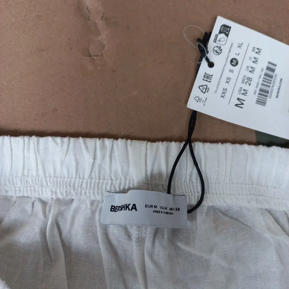 BERSHKA WOMEN'S WHITE DRAWSTRING TROUSERS – SIZE M