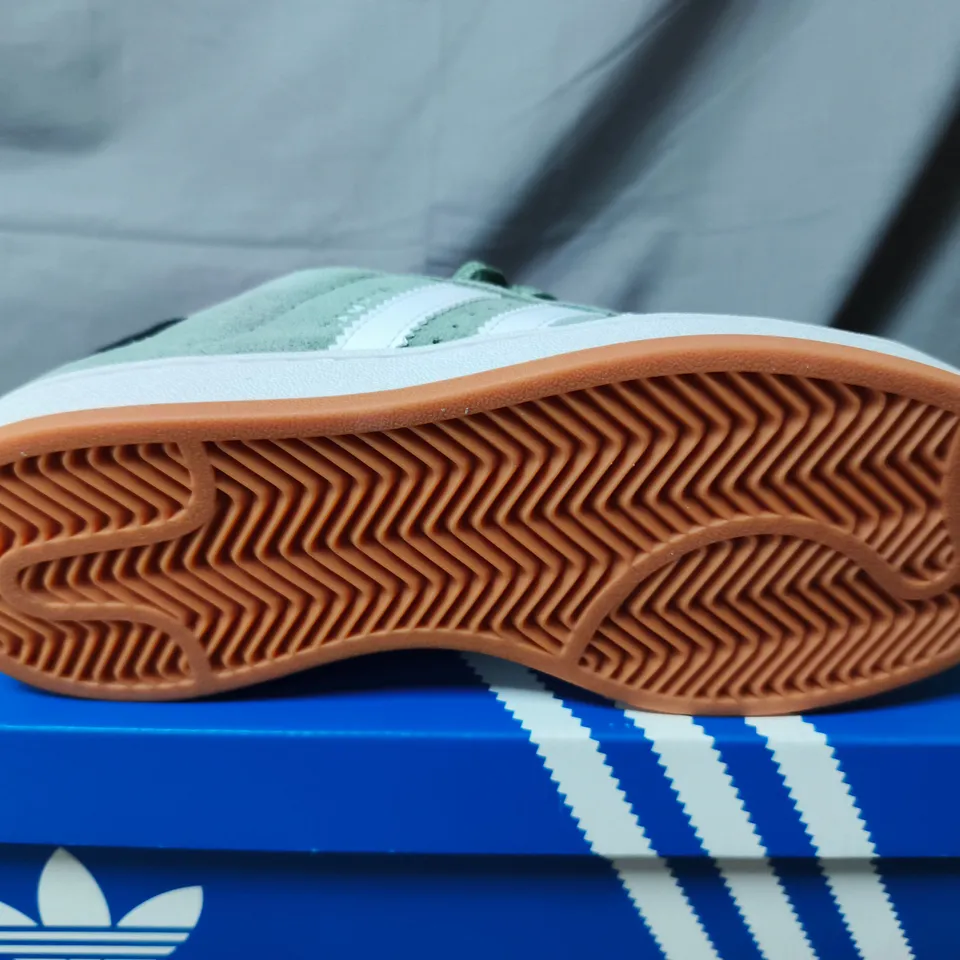 BOXED PAIR OF ADIDAS CAMPUS 00S J IN GREEN - UK 5.5