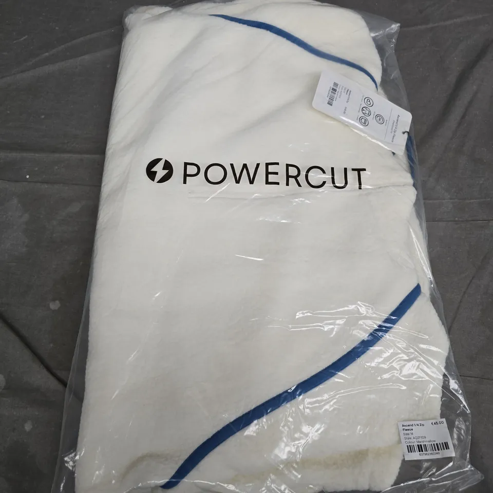 BAGGED POWERCUT ASCEND 1/4 ZIP FLEECE IN MARSHMALLOW - MEDIUM