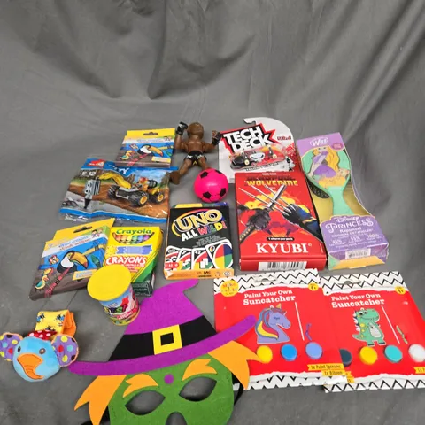 APPROXIMATELY 10 ASSORTED TOYS AND GAMES TO INCLUDE UNO, PAINTINGS AND CRAYOLA