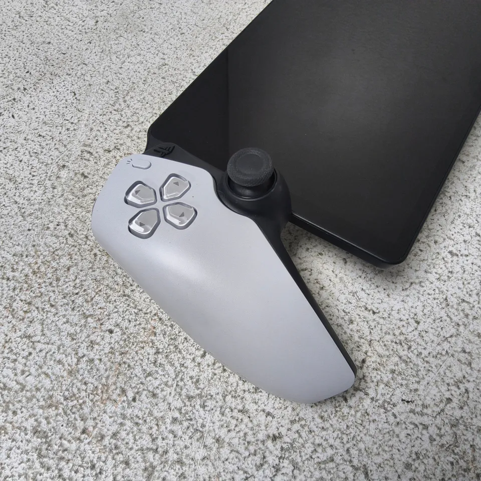 UNBOXED SONY REMOTE PLAYER - CFI-Y2018