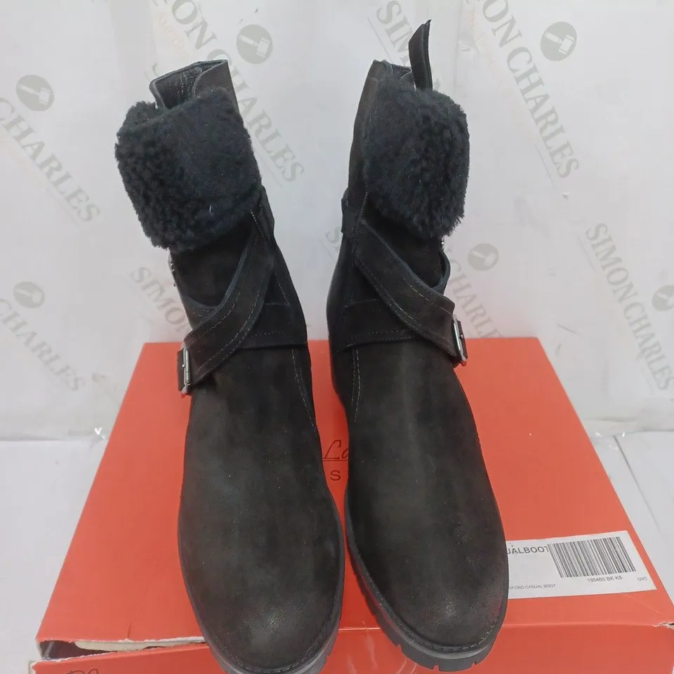 BOXED PAIR OF RUTH LANGSFORD CASUAL BOOTS IN BLACK SIZE 8