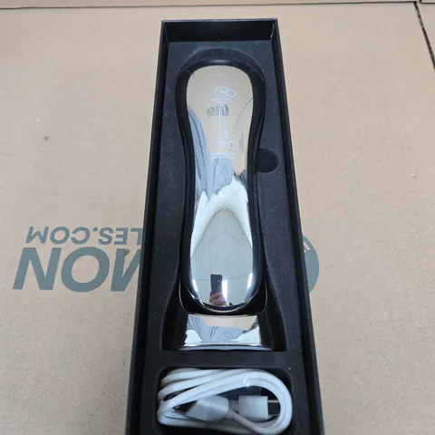 LUNAMOUR LASERBOOST+ RF SONIC & LL-LASER HAIR GROWTH BRUSH (BOXED)