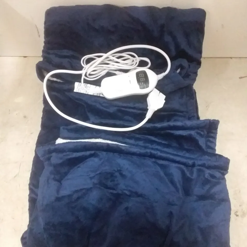 (FAULTY) BOXED SUPER POLAR FLEECE 160CM X 120CM HEATED BLANKET( NAVY BLUE )