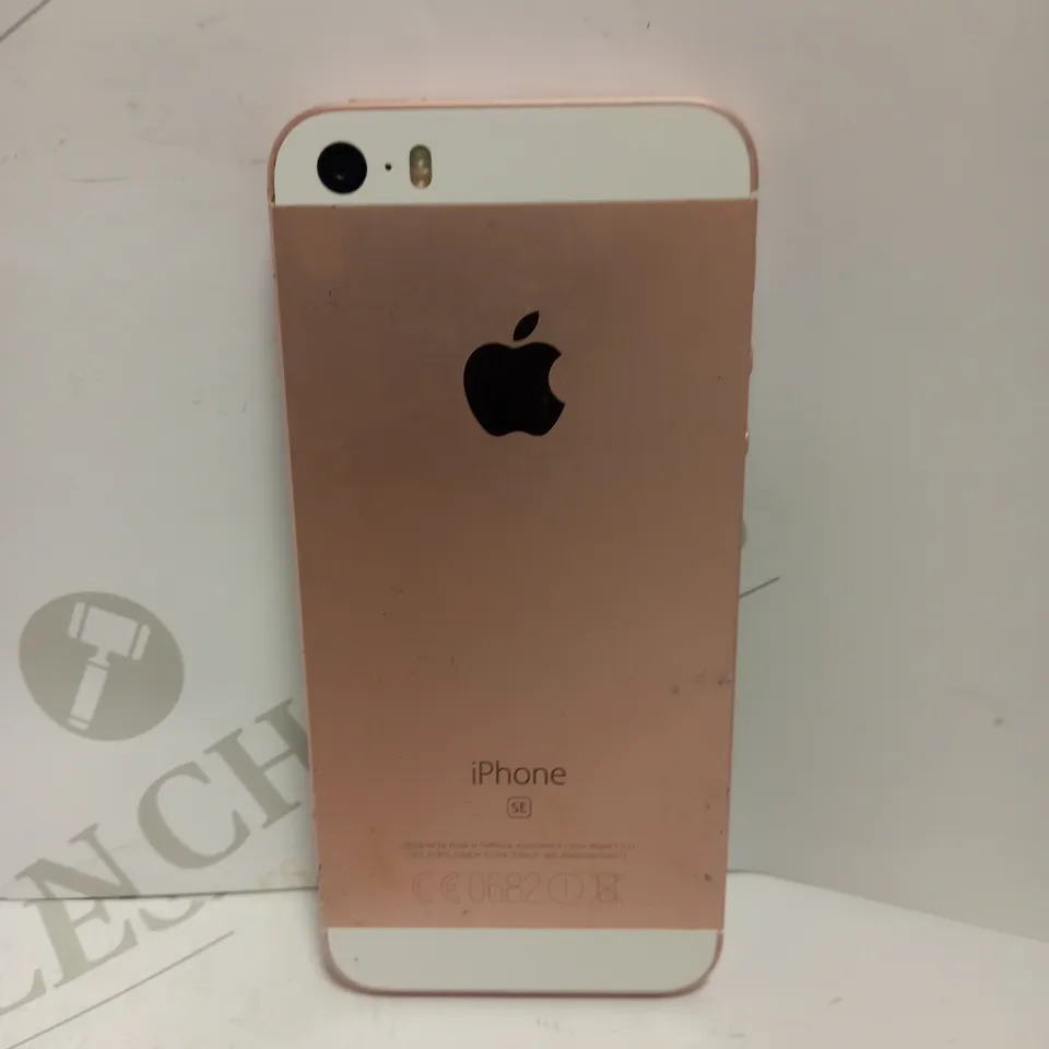 APPLE IPHONE SE SMARTPHONE 