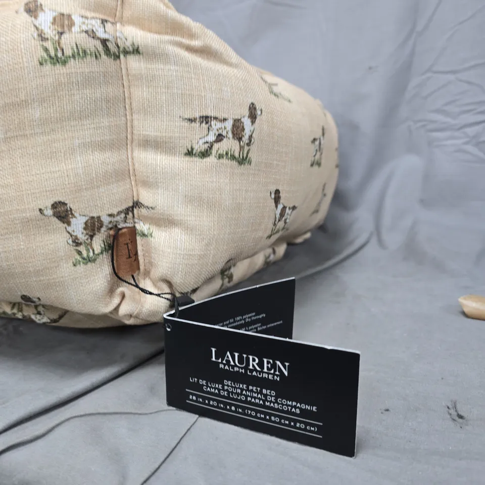 LAUREN RALPH LAUREN DELUXE PET BED – BEIGE DOG-PRINT, 28 X 28 X 8 IN