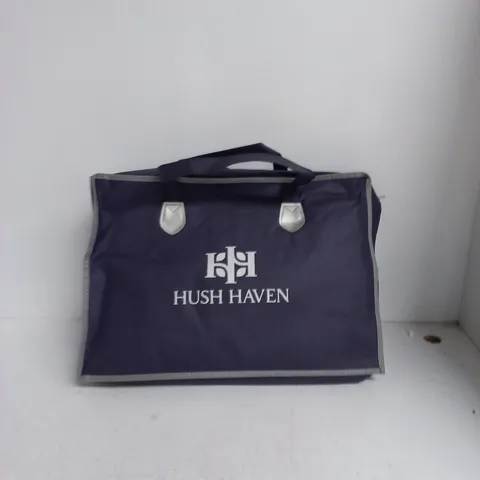 HUSH HAVEN NAVY TOTE BAG WITH FOLDED PINK BLANKET