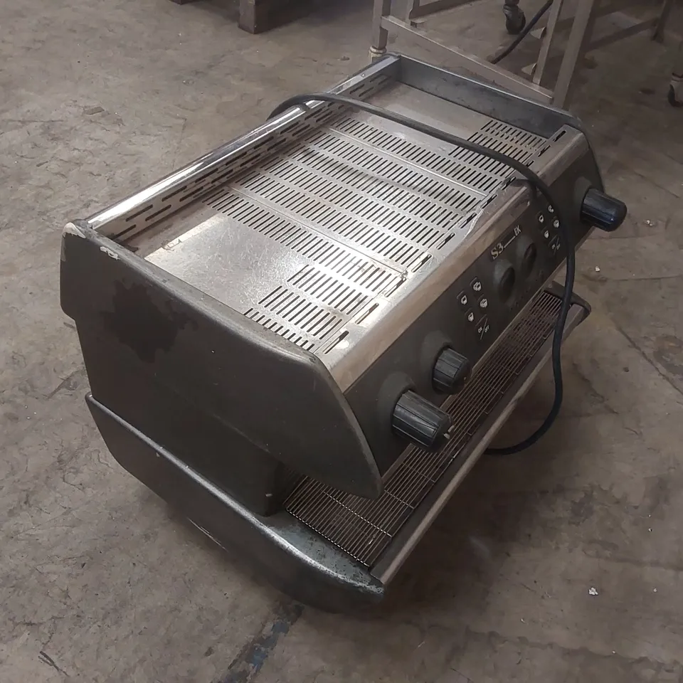 LA SPAZIALE COMMERCIAL 2 GROUP COFFEE MACHINE
