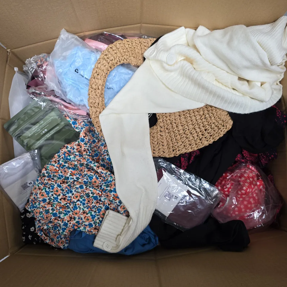 APPROXIMATELY 35 ASSORTED CLOTHING ITEMS IN VARIOUS SIZES, STYLES & COLOURS TO INCLUDE DRESSES, TOPS, JUMPERS, ETC - COLLECTION ONLY