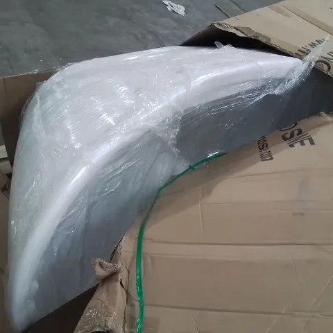 BOXED BATHTUB